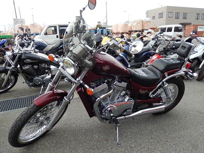 Интрудер 800 фото