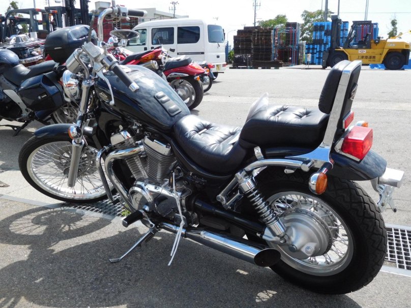 Сузуки интрудер vs 800