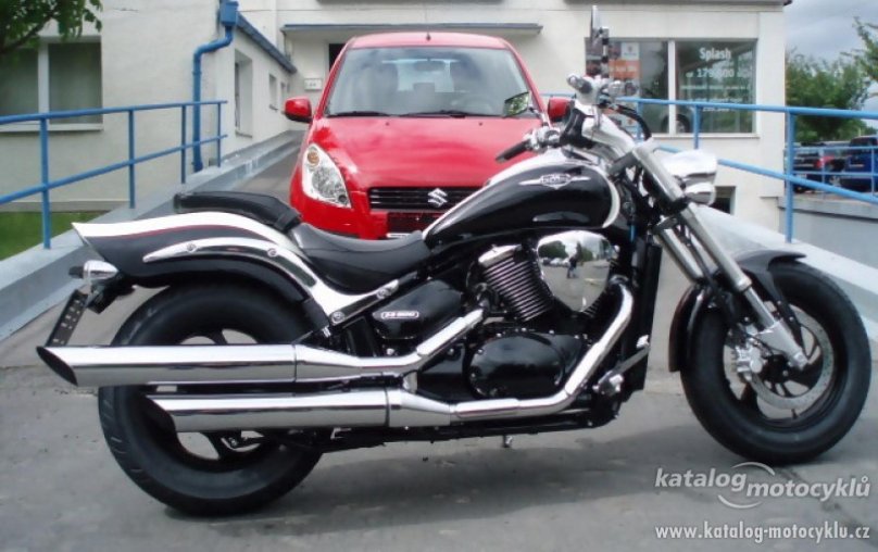 Suzuki Intruder m800