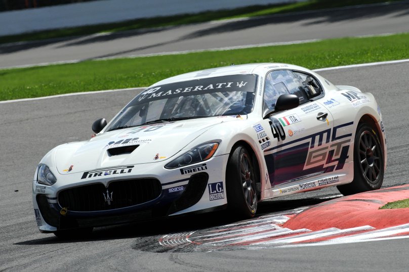 Мазерати ГРАНТУРИЗМО гоночная