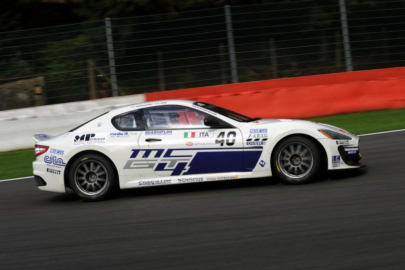 Мазератти гоночный