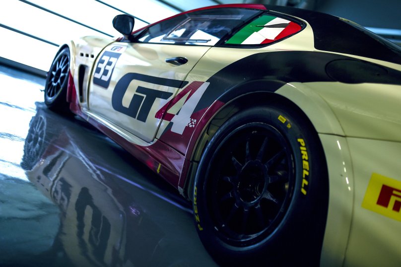 Gt4 Racing
