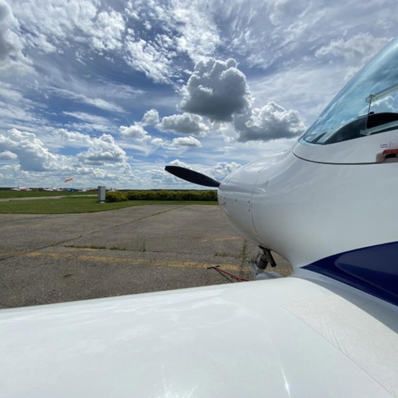 Aquila самолет