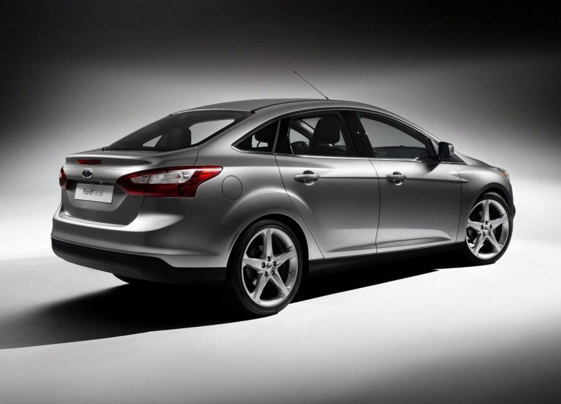 Ford Focus 3 седан