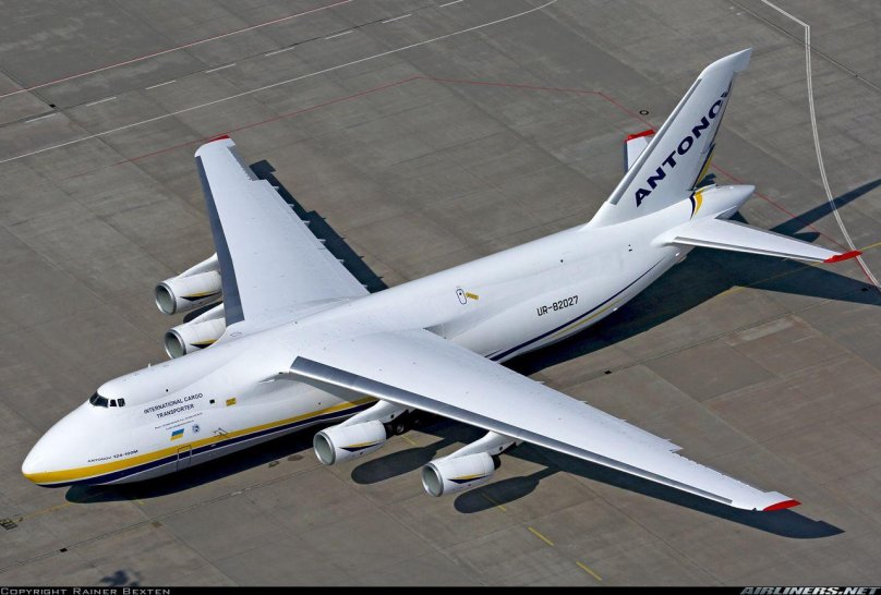 АН 124 Антонов Эйрлайнс