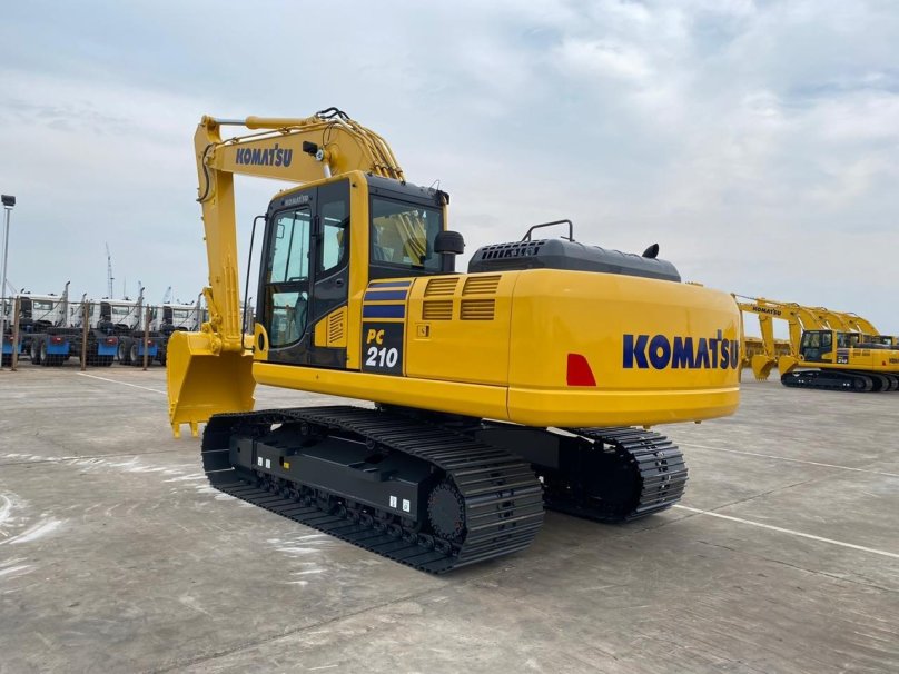 Коматсу рс210