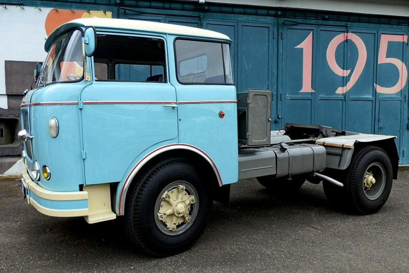 Шкода 706 тягач