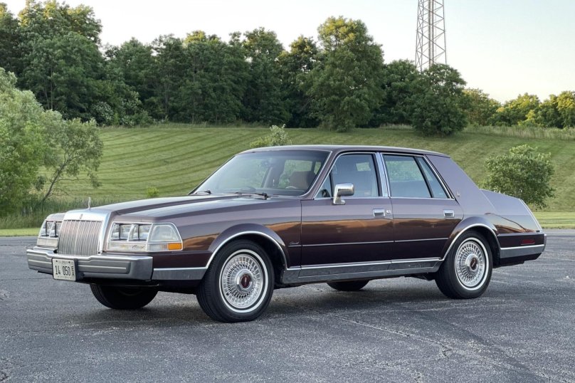 1982-1987 Lincoln Continental