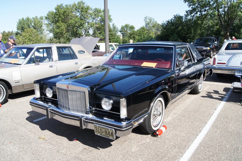 Lincoln Continental 1982