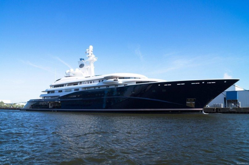 Яхта Аль Миркаб