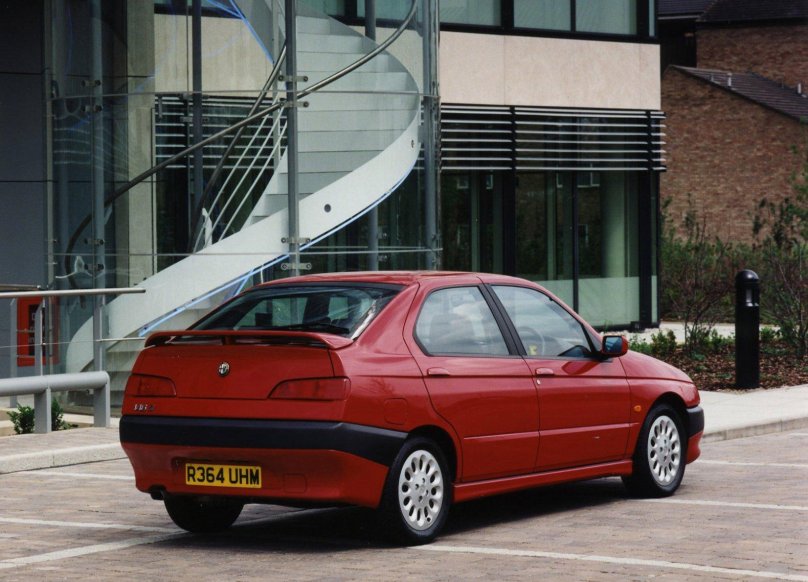 Alfa Romeo 146 ti