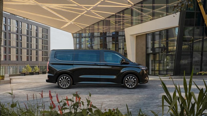 Ford Tourneo Custom 2023