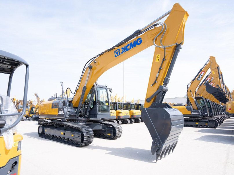 Гусеничный экскаватор XCMG
