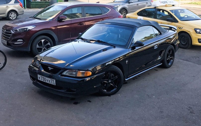 Форд Мустанг черный 4к