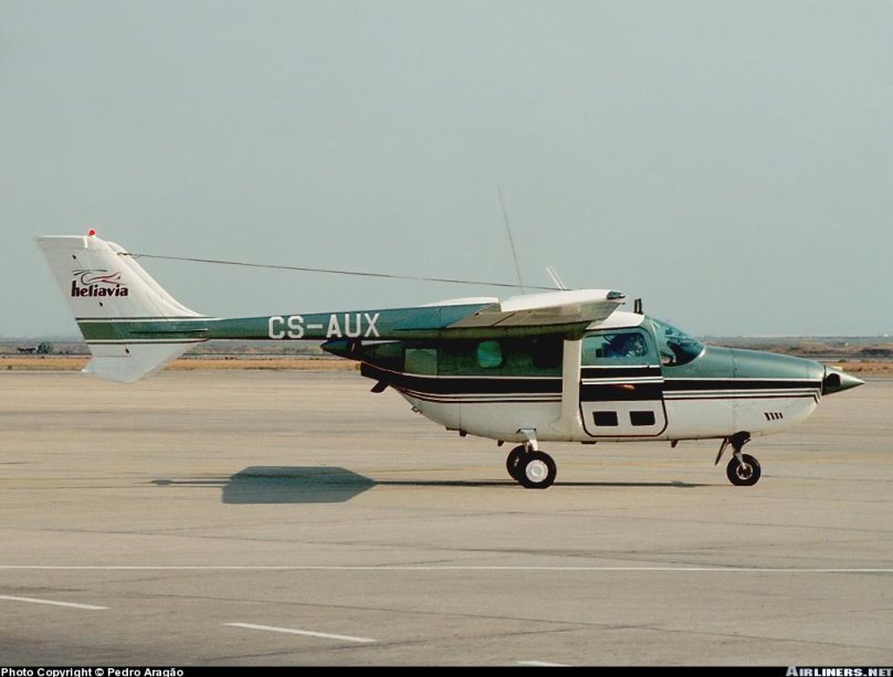 Самолет Cessna o-2 Skymaster