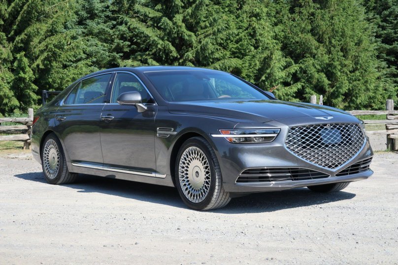 Genesis g90 2020