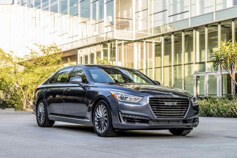 Genesis g90 2018