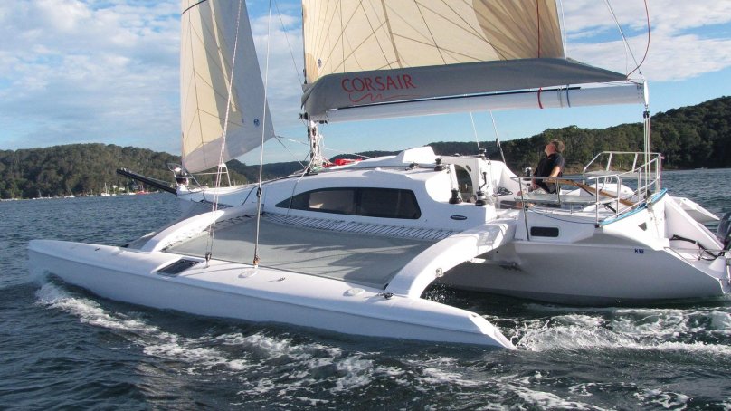 Тримаран Корсар 37