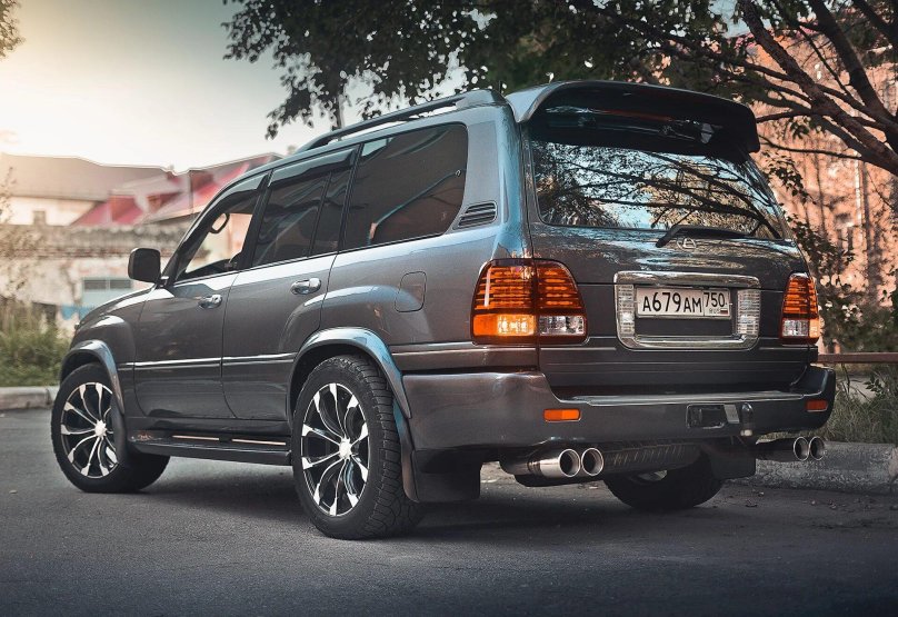 Lexus lx470 1996