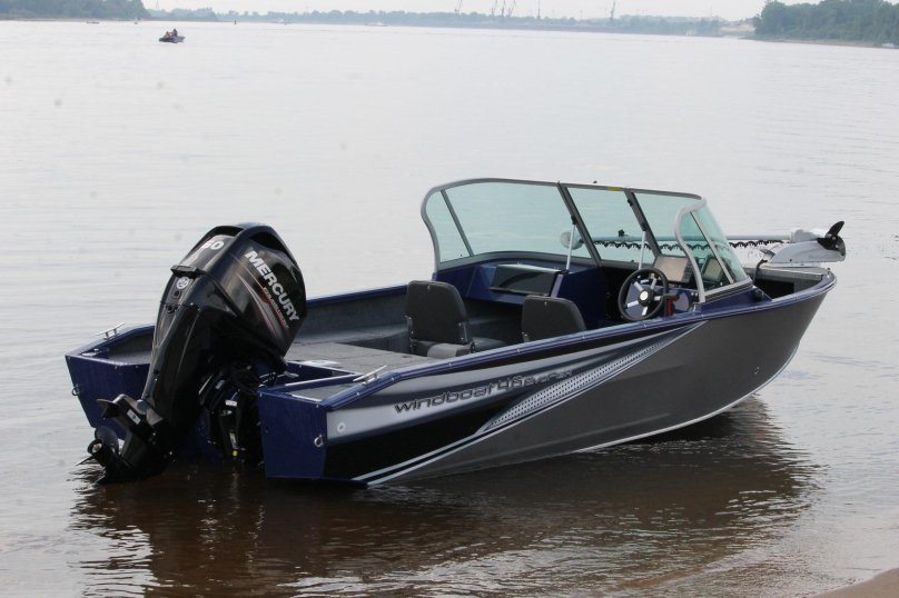 Windboat 4.6 DC EVO Fish