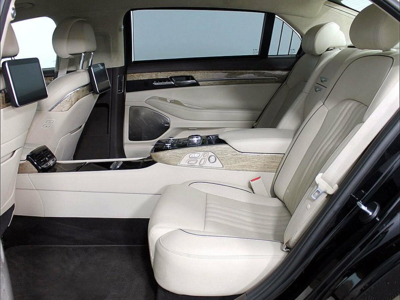 Hyundai Genesis g90l