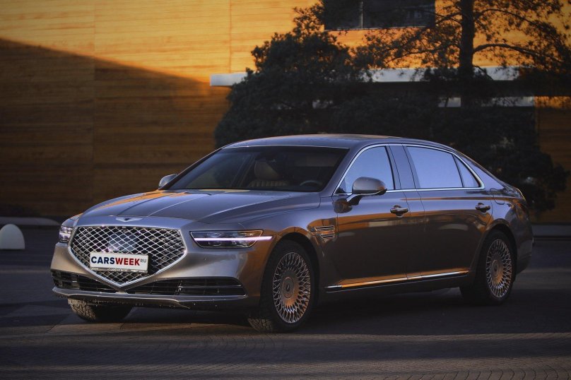 Genesis g90 удлиненный