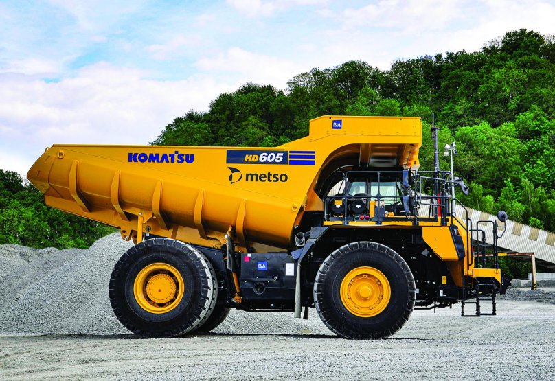 Коматсу 1500 самосвал карьерный