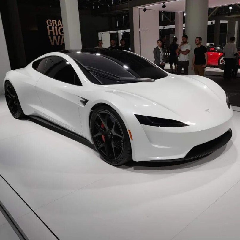 Тесла родстер 2