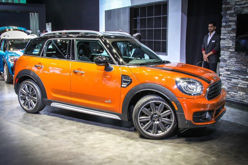 Мини Купер Кантримен