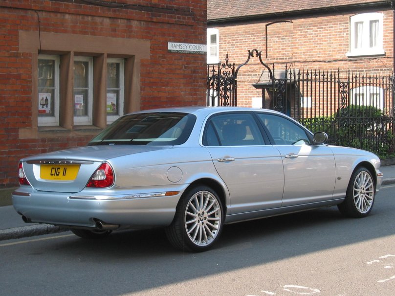 Jaguar XJ x350