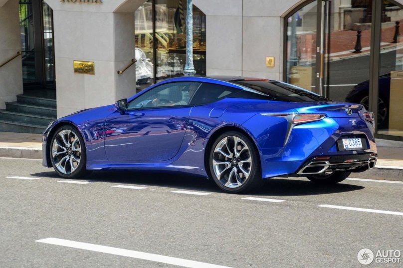 Lexus LC 500 Blue
