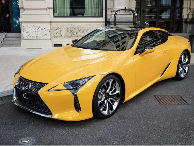 Lexus lc500 желтый