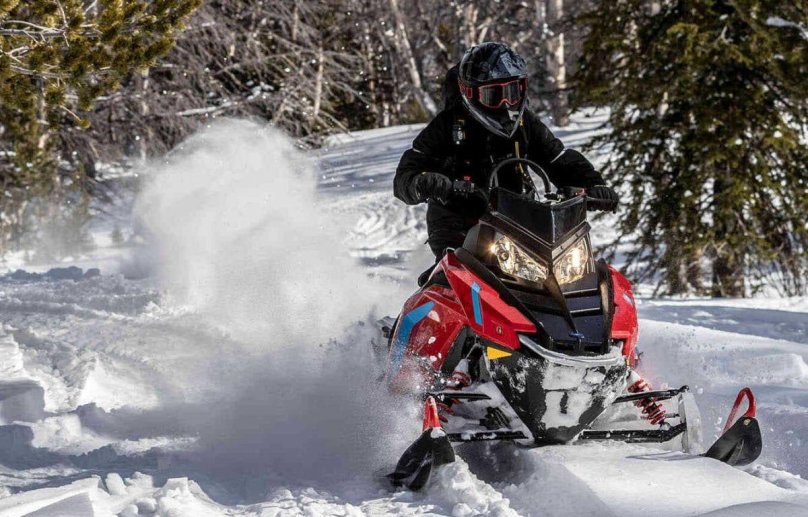 Снегоход Polaris 550 Voyageur 155 es