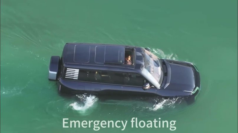 Китайский плавающий внедорожник