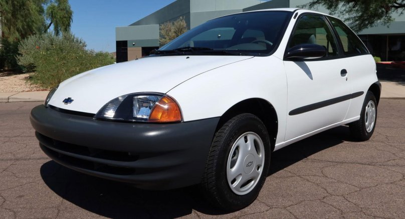 Шевроле метро 2000