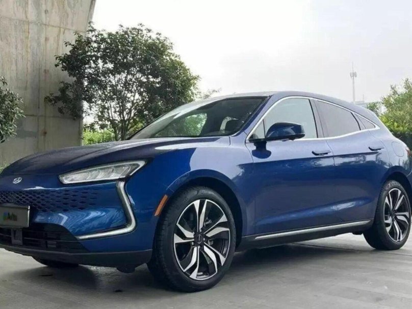 Seres sf5 PHEV 1.5 4wd Sport фото