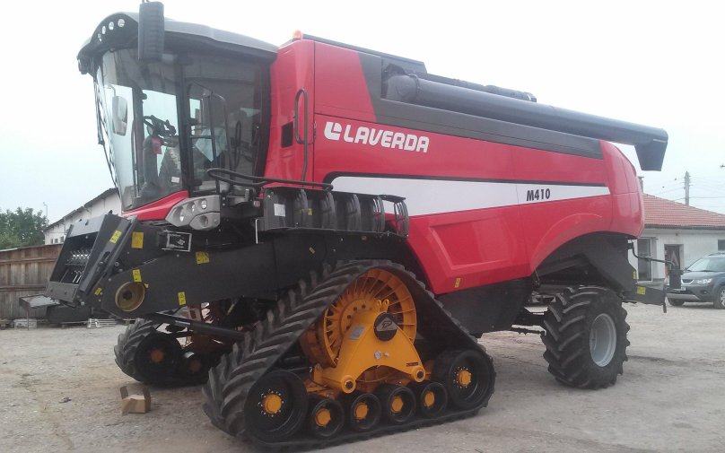 Комбайн на гусеничном ходу