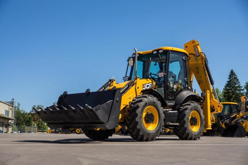 Трактор JCB 3cx