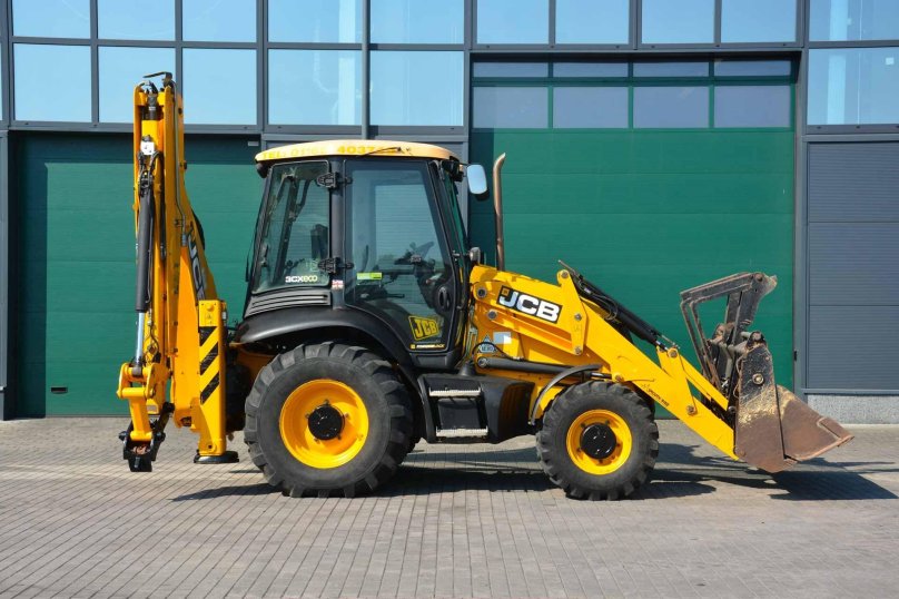Трактор JCB 3cx