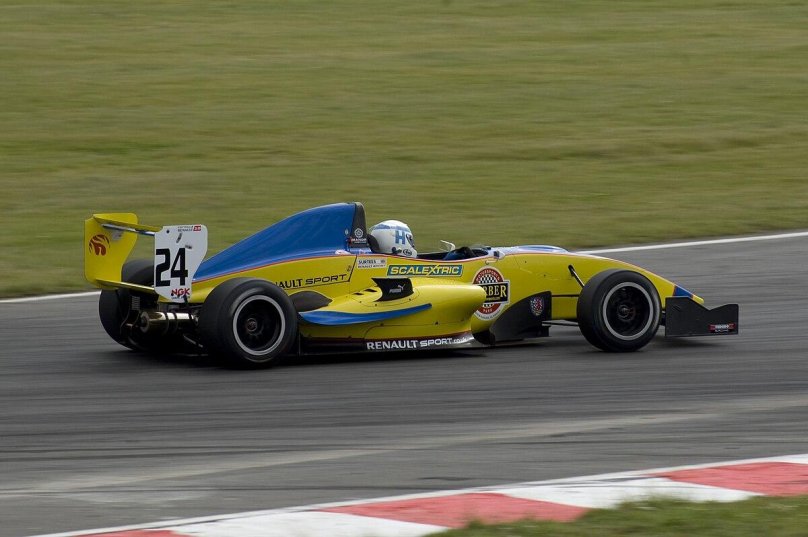 Генри Сёртис