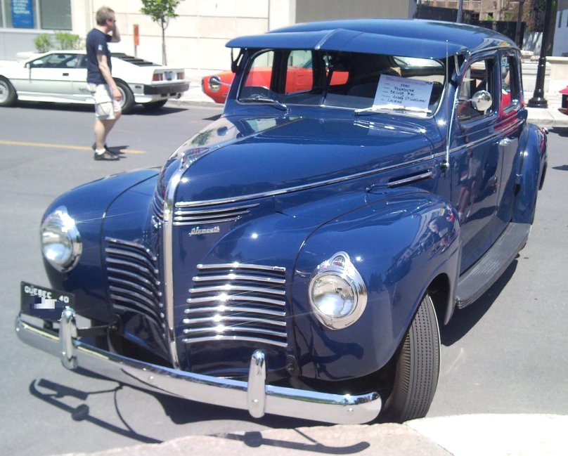 Plymouth Deluxe (1946)