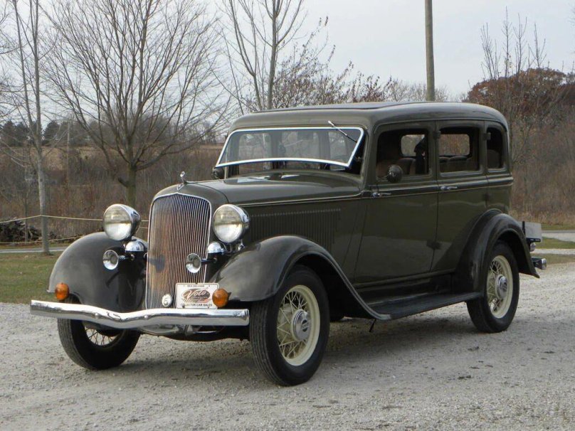 Plymouth 1933