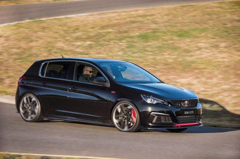 Пежо 308 GTI