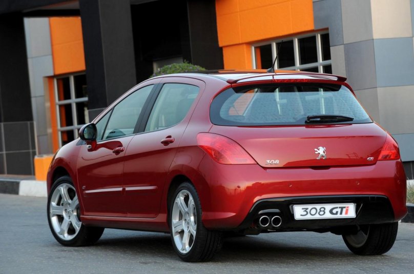 Peugeot 308 GTI 2012