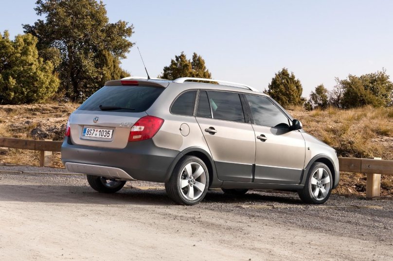 Фабия универсал Шкода Скаут