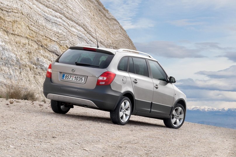 Фабия универсал Шкода Скаут