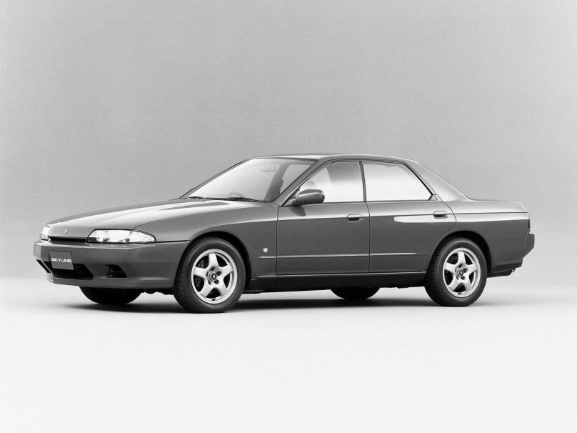 Nissan Skyline r32 sedan