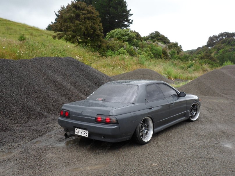 Skyline r32 sedan