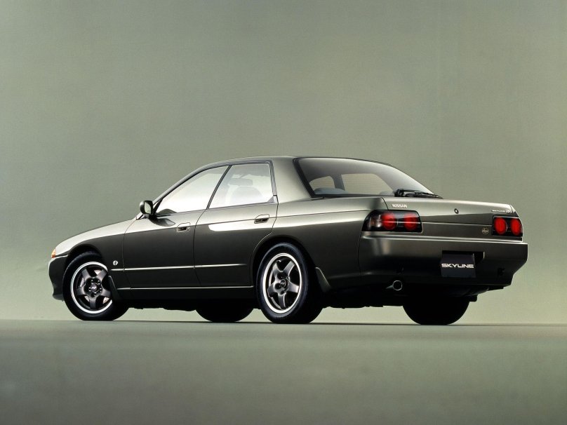 Nissan Skyline r32 sedan