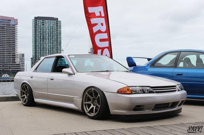 Nissan Skyline r32 sedan